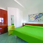 Annabelle 3* イスキア島