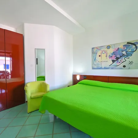 Annabelle 3* Ischia