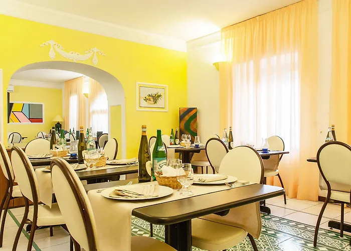 Отель Annabelle