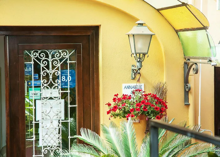 Annabelle Искья